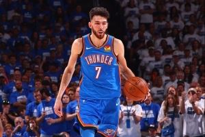 攻防一体！切特常规赛场均15分8板2.2帽 季后赛15.2分8.7板1.9帽