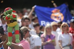 高人气🔥超41.3万人次现场观战皇马世俱杯，场均6.9万&高上座率