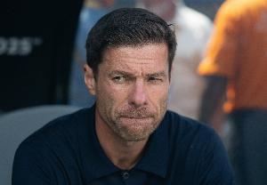 还得买！记者：阿隆索要求今夏再签1中场+1后卫，皇马需要先卖人