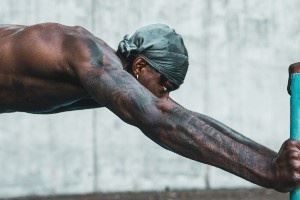 狂练一夏！范德比尔特晒休赛期苦练照 前队友浓眉为其点赞