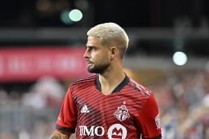 意媒:因西涅希望加盟拉齐奥与萨里重聚,拒绝了多支球队的报价