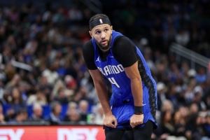 白巧克力:魔术缺一个纯控卫 萨格斯应该成为球队的第六人